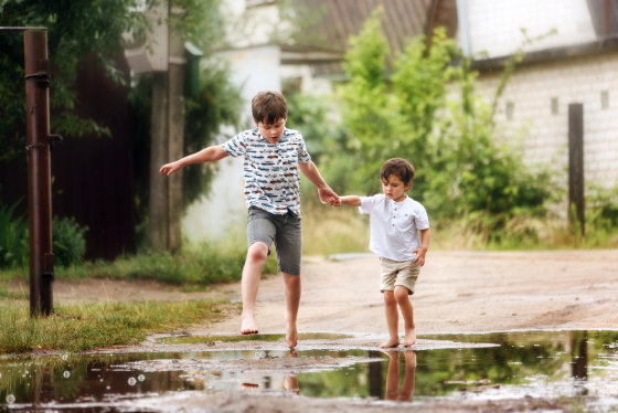 Один не дома: как научить ребенка безопасно гулять без сопровождения