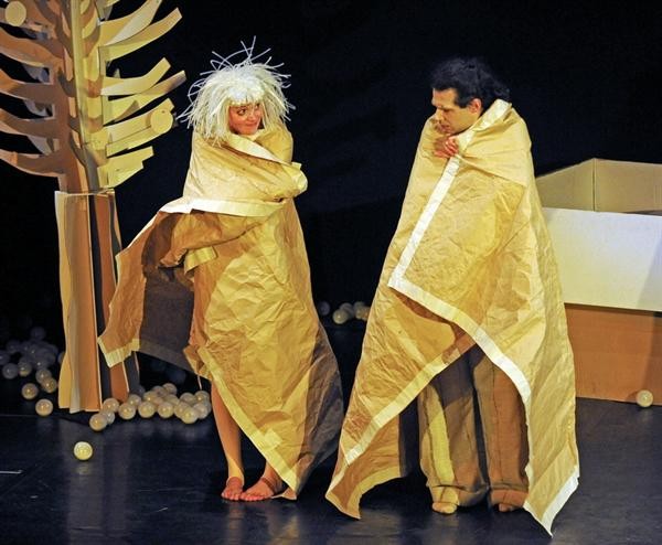 Спектакль «Картонный человечек и мотылек» в Театриум на Серпуховке - замечательный, добрый спектакль для детей 3-6 лет.