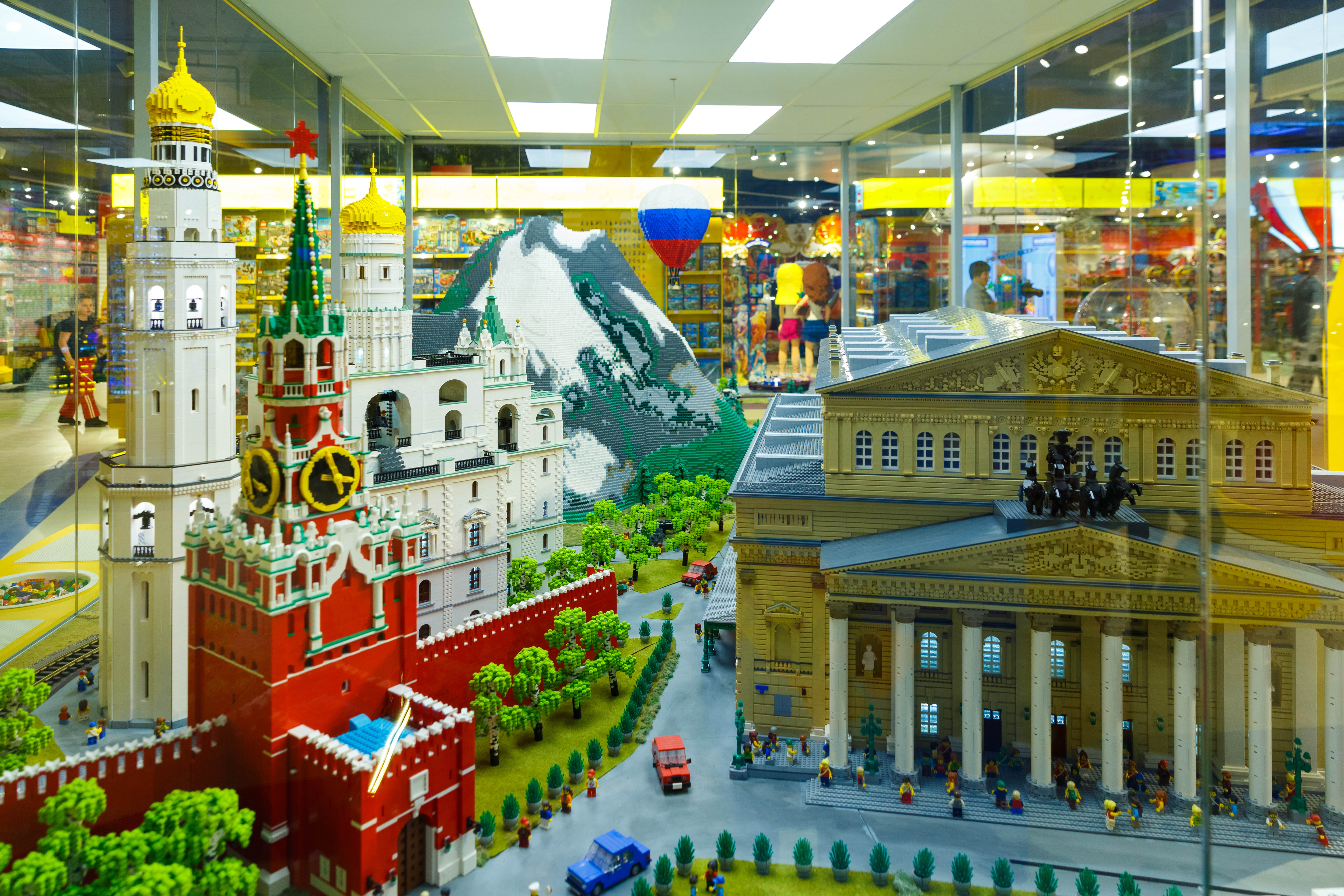 «Центральный Детский Магазин на Лубянке» возвращается с самой большой зоной LEGO в мире